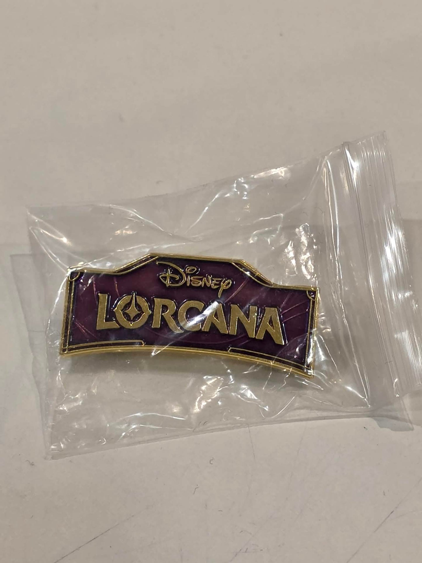 Lorcana TCG - League Pin for Azurite Sea - Amethyst